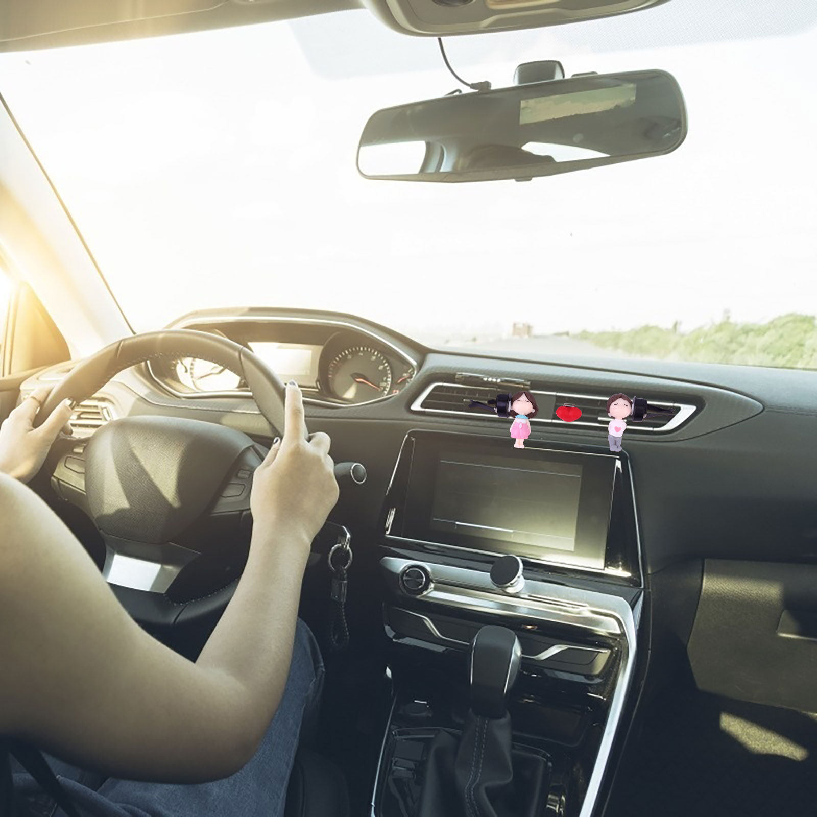 Car Air Freshener Vent - 1 ชุด คลิปน้ำหอมปรับอากาศในรถยนต์ ดีไซน์คู่รักน่ารัก ใช้งานง่ายบนช่องระบายอากาศ ทนทาน